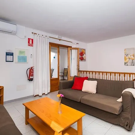 Casa Llevant - Four Bedroom With Sea Views And Barbeque *