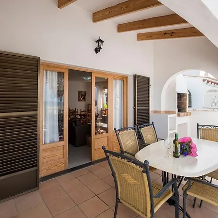 Villa Casa Llevant - Four Bedroom With Sea Views And Barbeque