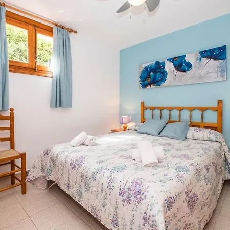 Villa Casa Llevant - Four Bedroom With Sea Views And Barbeque Son Bou