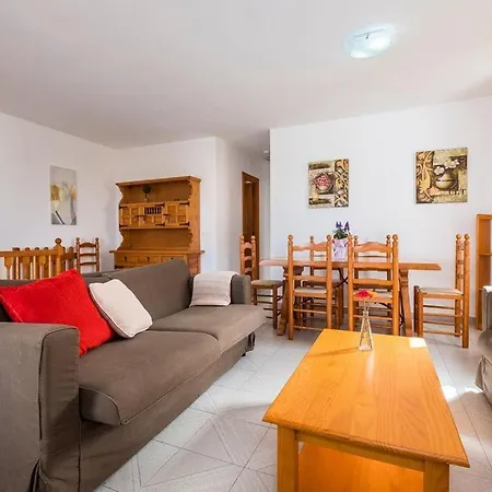 Villa Casa Llevant - Four Bedroom With Sea Views And Barbeque