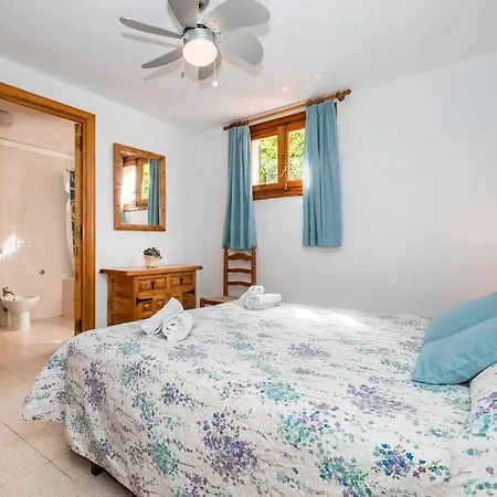 Casa Llevant - Four Bedroom With Sea Views And Barbeque